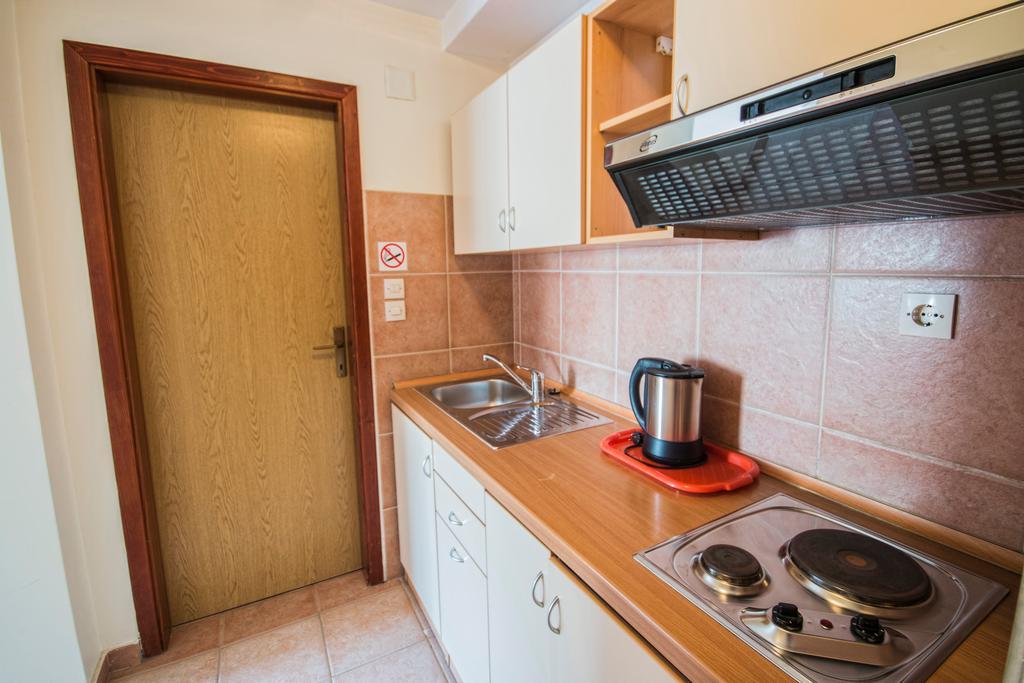 Aparthotel Castrum Novum Новиград Номер фото