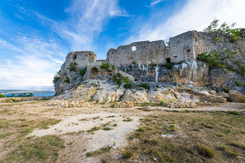 Aparthotel Castrum Novum Новиград Экстерьер фото