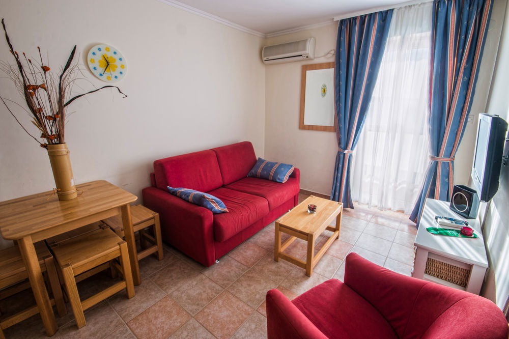 Aparthotel Castrum Novum Новиград Экстерьер фото